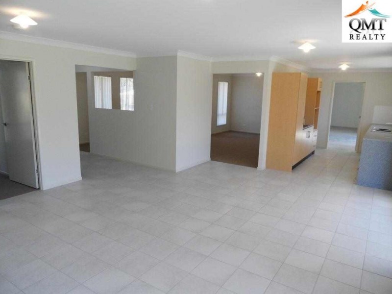 16 Eric Drive, Blackstone QLD 4304
