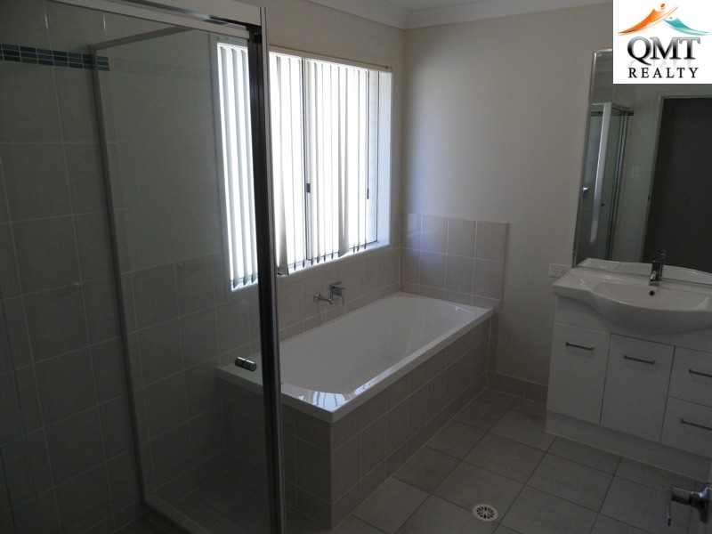 16 Eric Drive, Blackstone QLD 4304