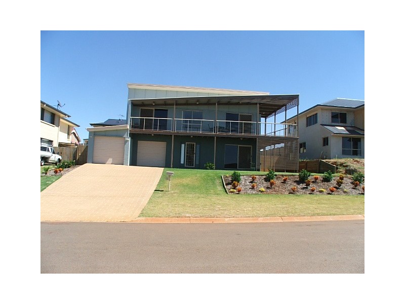 11 Hayman Street, Redland Bay QLD 4165