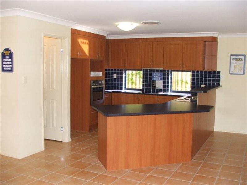 38 Lema Circuit, Kuraby QLD 4112