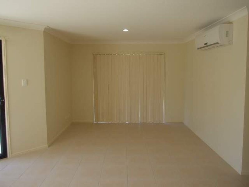 4 ZACHARY ST, Eagleby QLD 4207