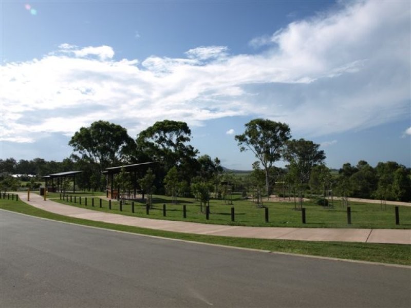 25 Rosabrook Crescent, Ormeau QLD 4208