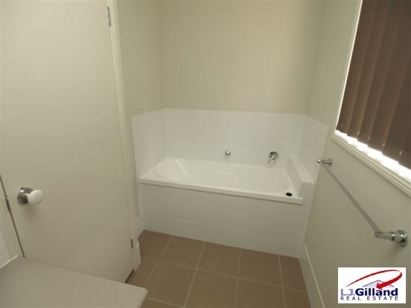 2 Waterlilly Court, Rothwell QLD 4022