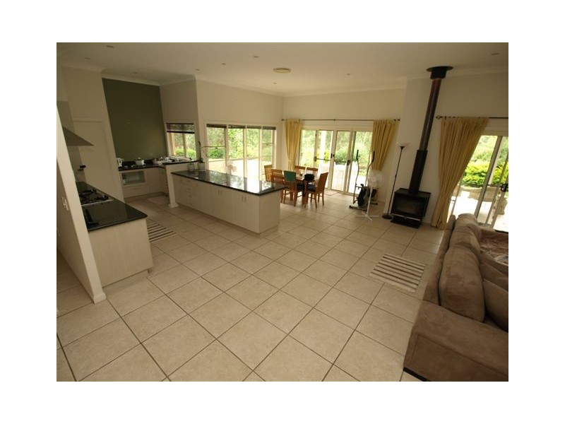 272 Kangaroo Gully Road, Bellbowrie QLD 4070