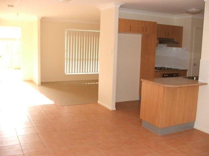 48 MOFFATT RD, Waterford West QLD 4133