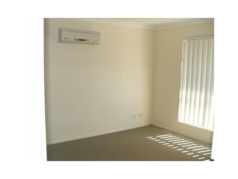 48 MOFFATT RD, Waterford West QLD 4133