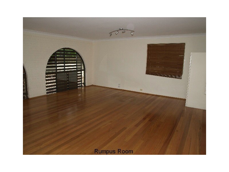 202 TALLEBUDGERA DRIVE, Palm Beach QLD 4221