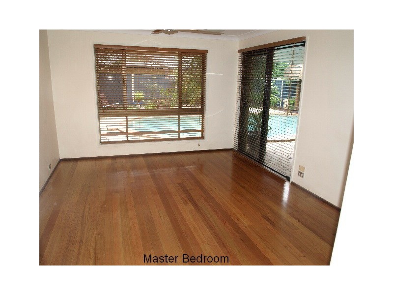 202 TALLEBUDGERA DRIVE, Palm Beach QLD 4221