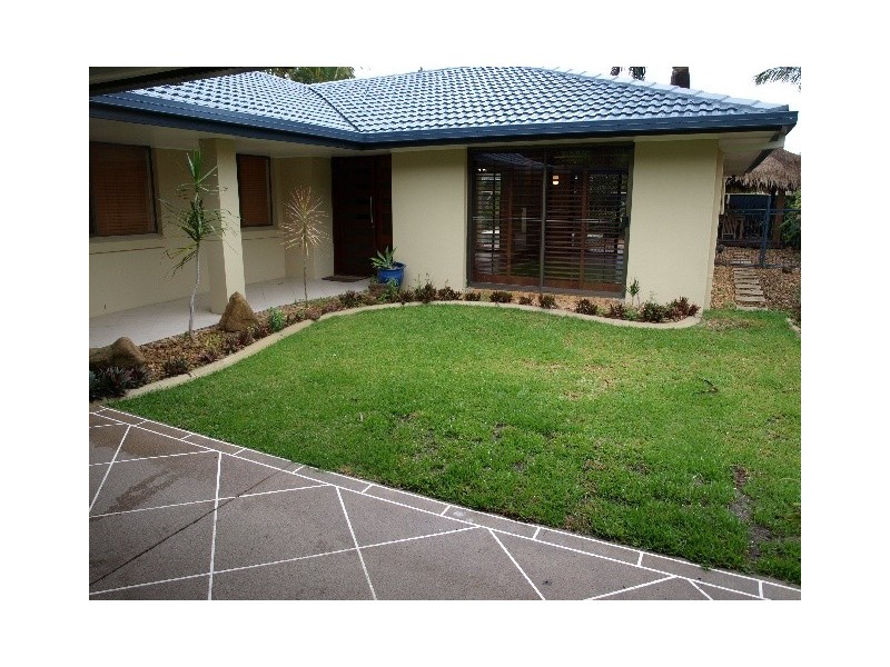 202 TALLEBUDGERA DRIVE, Palm Beach QLD 4221