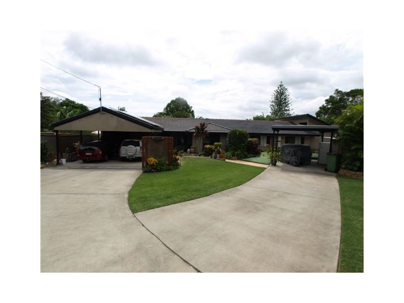 8 Barcelona Place, Slacks Creek QLD 4127