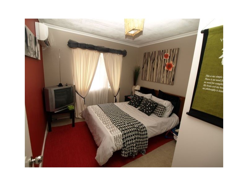 8 Barcelona Place, Slacks Creek QLD 4127