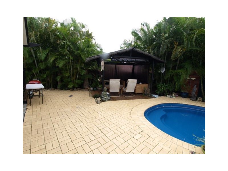 8 Barcelona Place, Slacks Creek QLD 4127