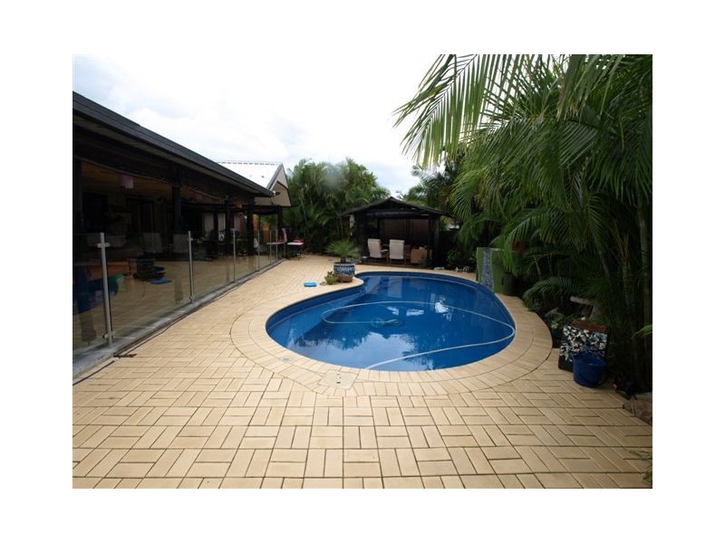 8 Barcelona Place, Slacks Creek QLD 4127