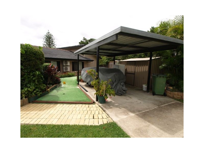 8 Barcelona Place, Slacks Creek QLD 4127