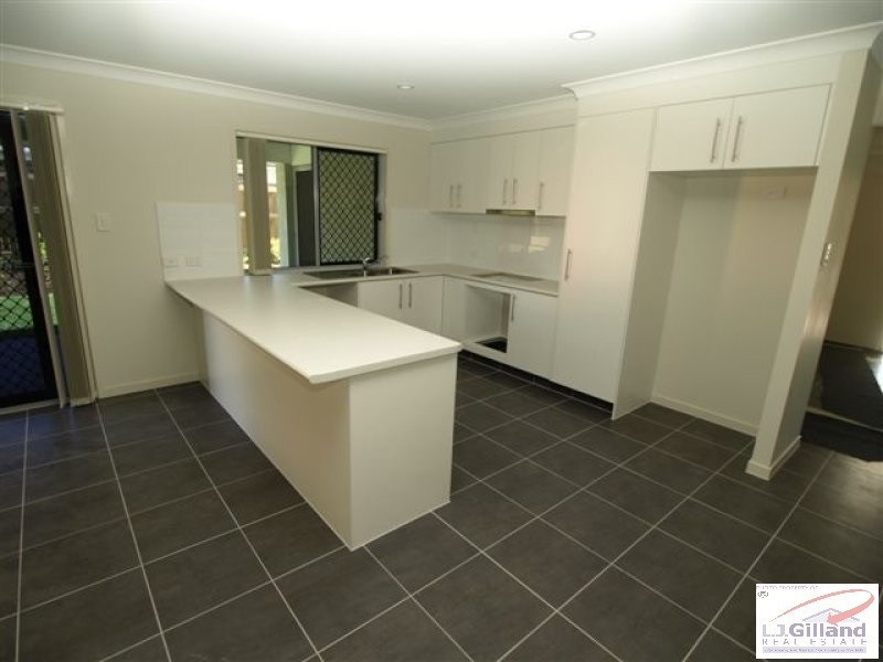 14 CHAKA STREET, Hillcrest QLD 4118