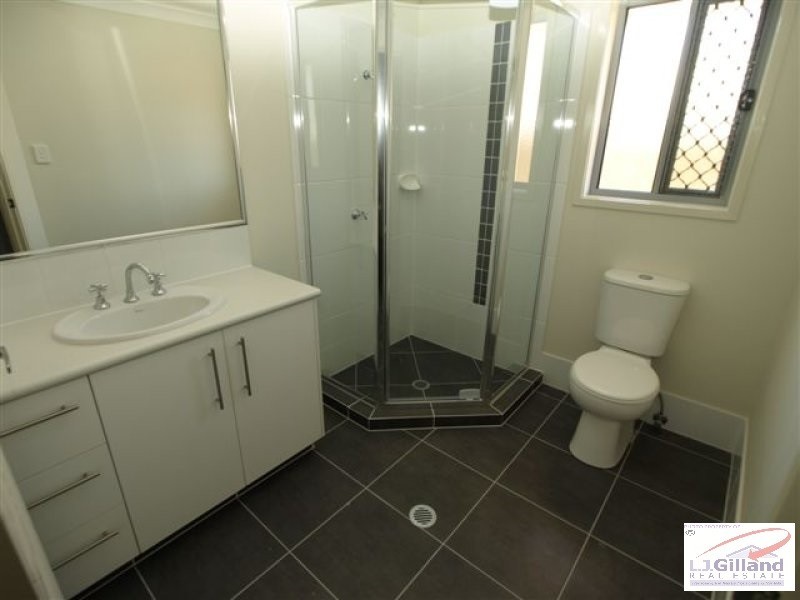 14 CHAKA STREET, Hillcrest QLD 4118