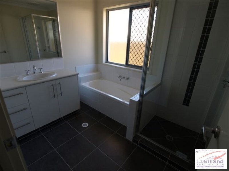 14 CHAKA STREET, Hillcrest QLD 4118