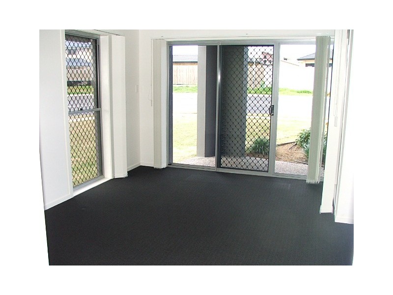 186 HARGREAVES RD, Manly West QLD 4179