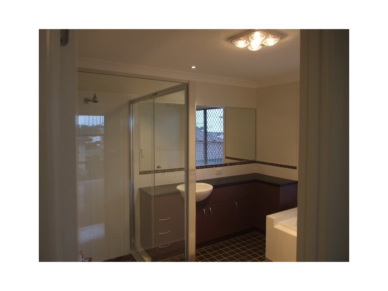 186 HARGREAVES RD, Manly West QLD 4179