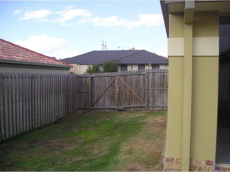 3 Manor Crescent, Wakerley QLD 4154
