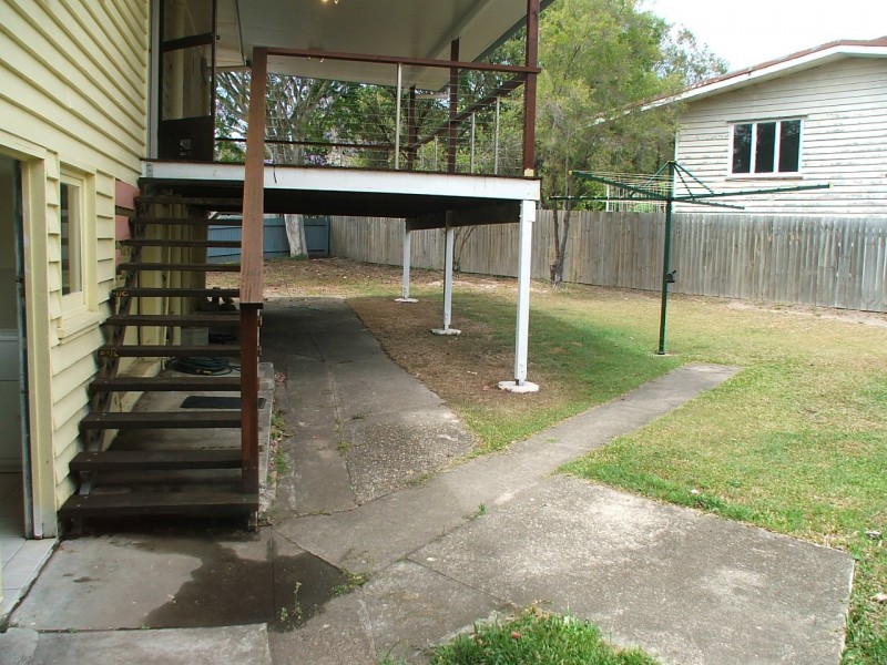 15 DERAMORE STREET, Wavell Heights QLD 4012