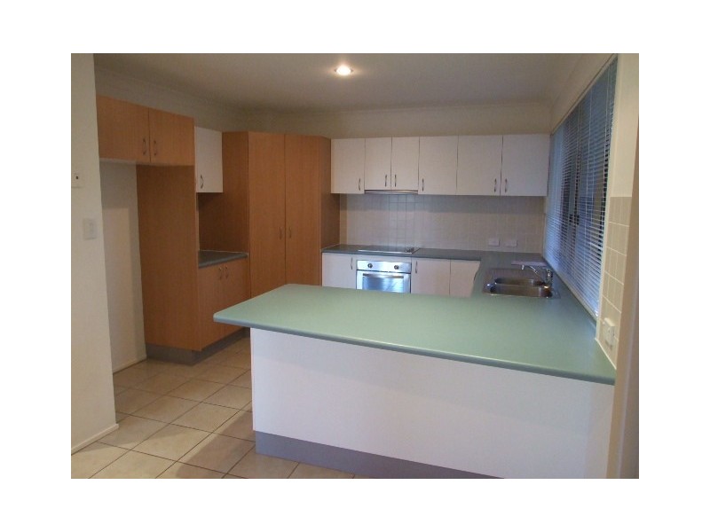 11 Hayman St, Redland Bay QLD 4165