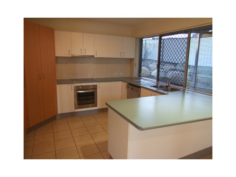 11 Hayman St, Redland Bay QLD 4165