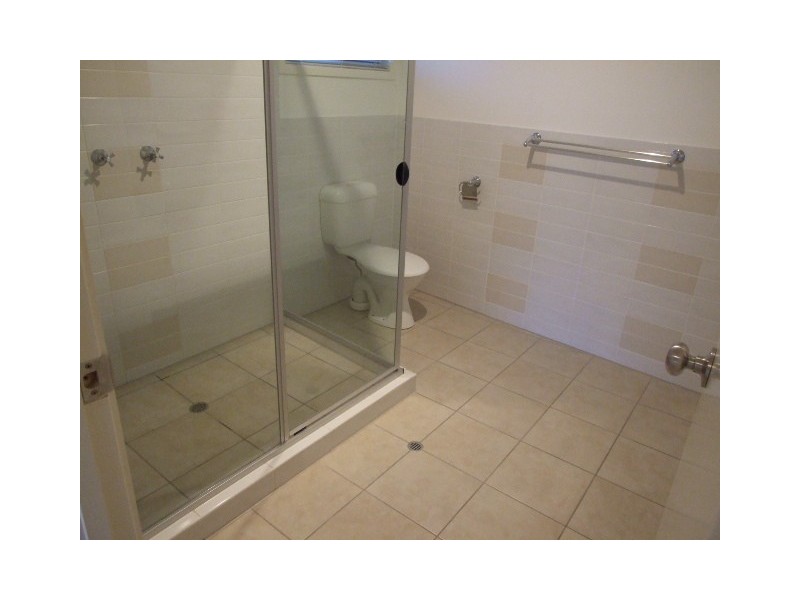 11 Hayman St, Redland Bay QLD 4165