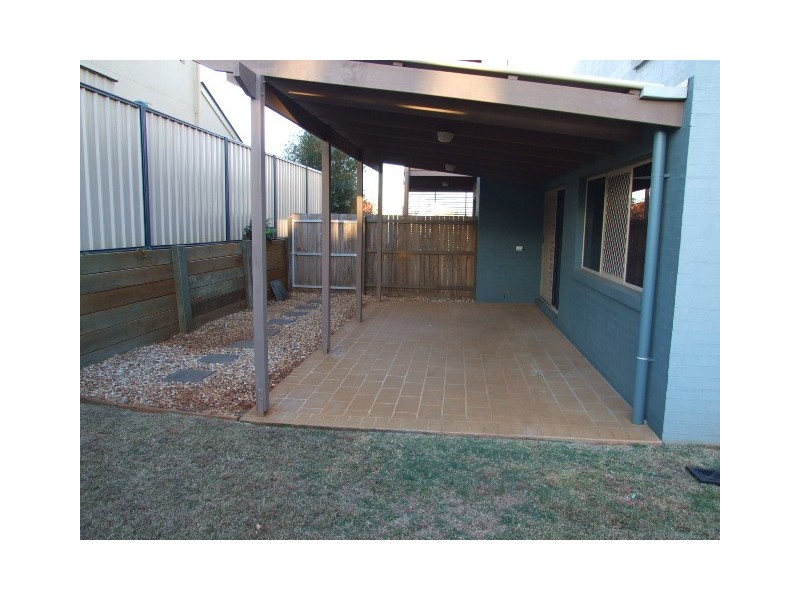 11 Hayman St, Redland Bay QLD 4165