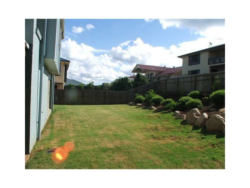 11 Hayman St, Redland Bay QLD 4165