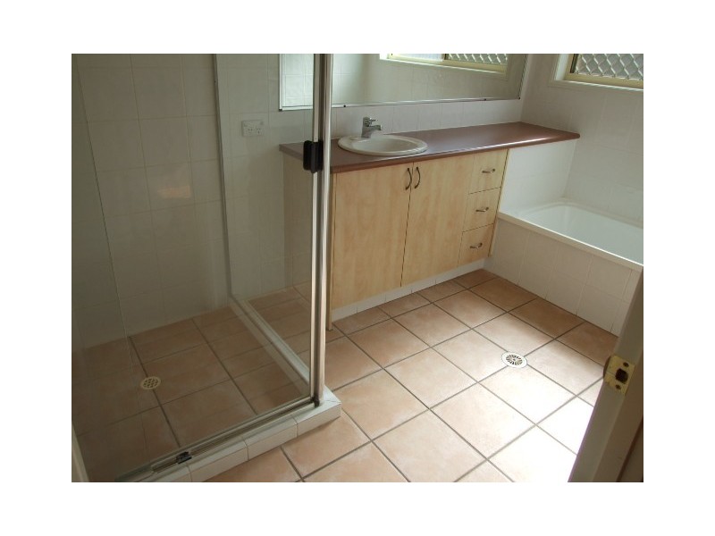 3 SUNHAVEN CRES, Kuraby QLD 4112