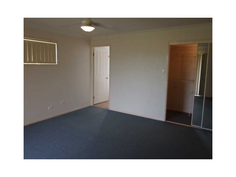 3 SUNHAVEN CRES, Kuraby QLD 4112