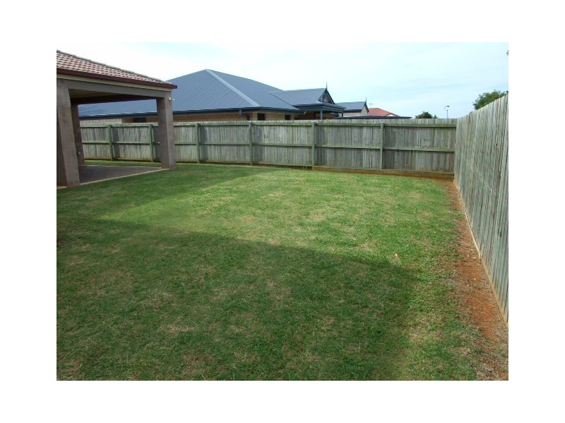 3 SUNHAVEN CRES, Kuraby QLD 4112