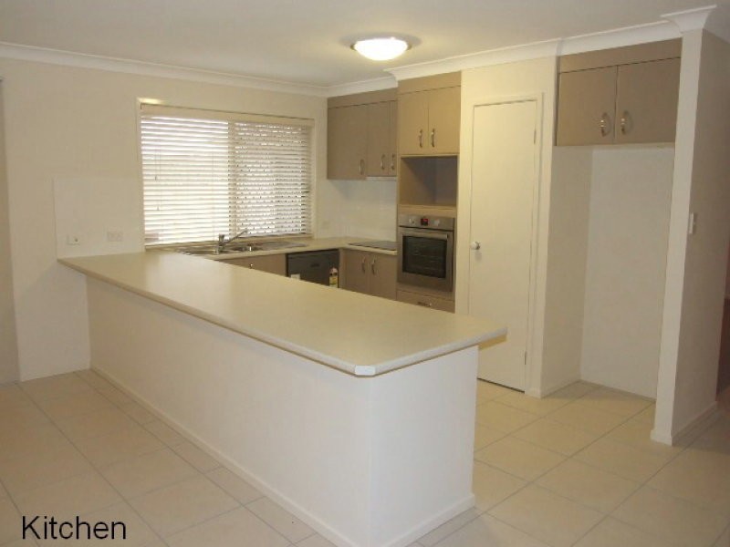 12 SYCAMORE CLOSE, Calamvale QLD 4116
