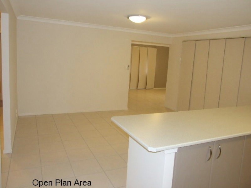 12 SYCAMORE CLOSE, Calamvale QLD 4116
