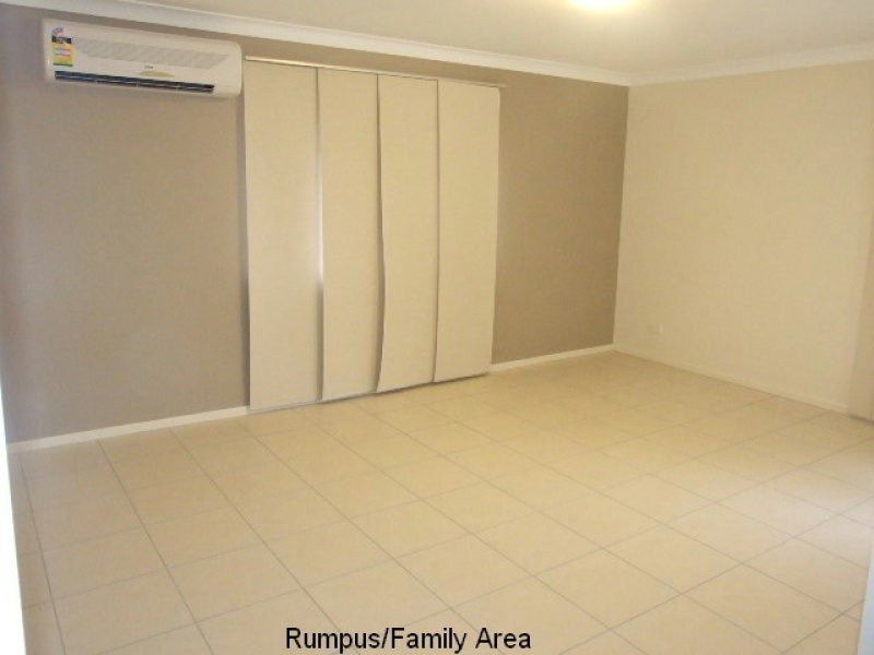 12 SYCAMORE CLOSE, Calamvale QLD 4116