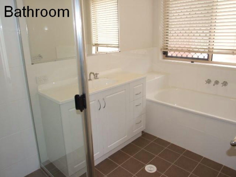 24 LAPFORD COURT, Drewvale QLD 4116