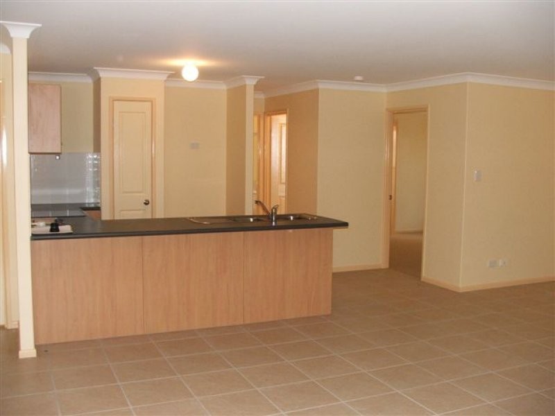 3 Cronulla Place, Sandstone Point QLD 4511