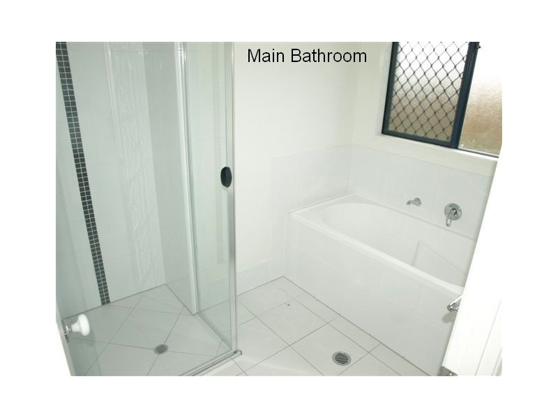 4 NICHOLLS DRIVE, Redbank Plains QLD 4301