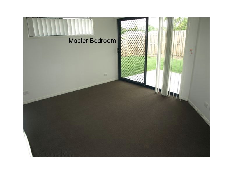 4 NICHOLLS DRIVE, Redbank Plains QLD 4301