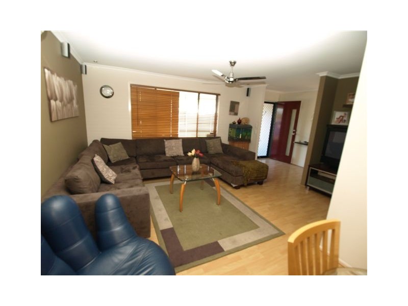 1 BOONAH COURT, Helensvale QLD 4212