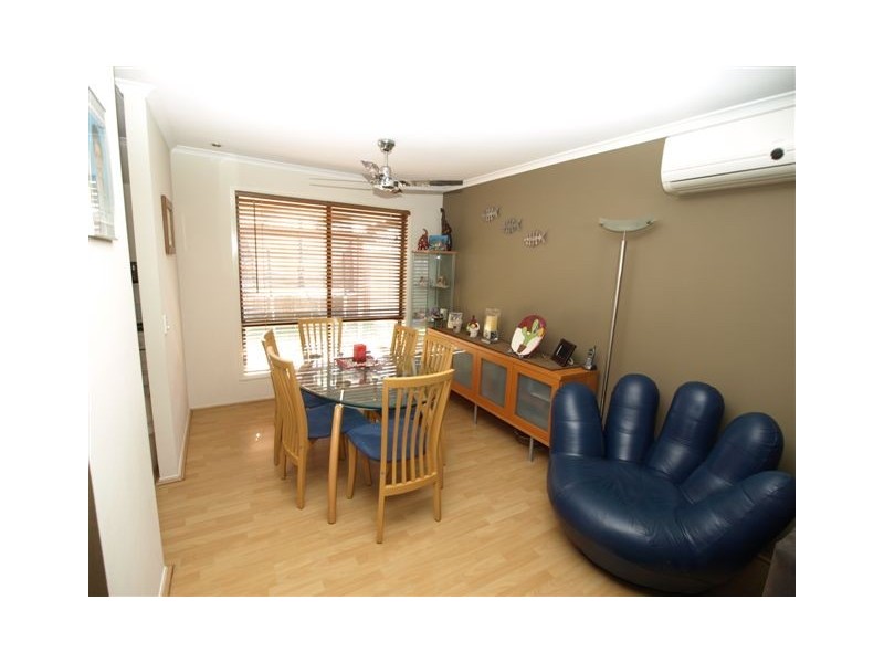 1 BOONAH COURT, Helensvale QLD 4212