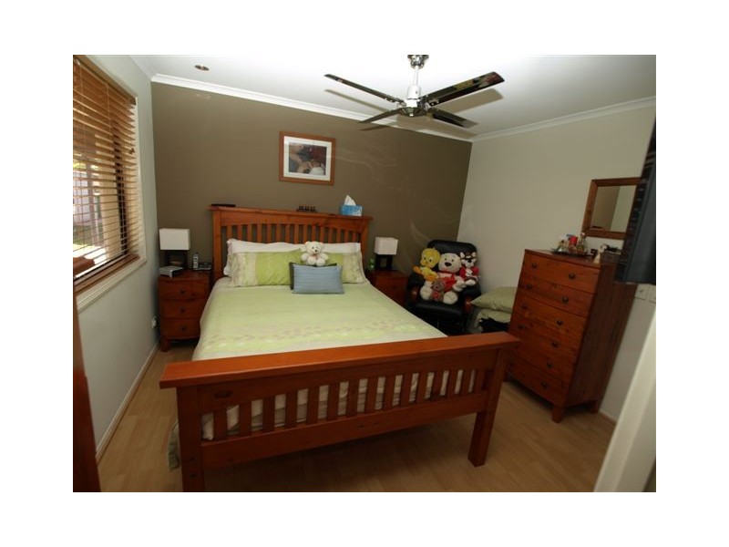 1 BOONAH COURT, Helensvale QLD 4212