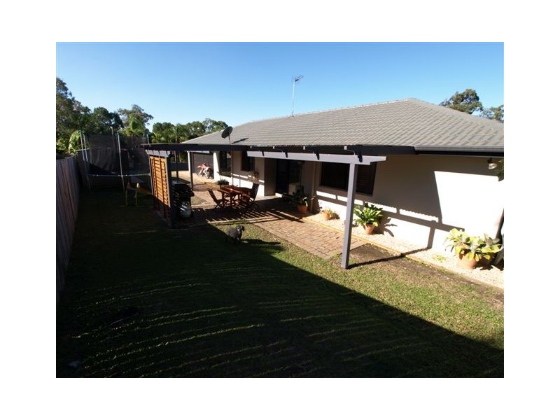 1 BOONAH COURT, Helensvale QLD 4212