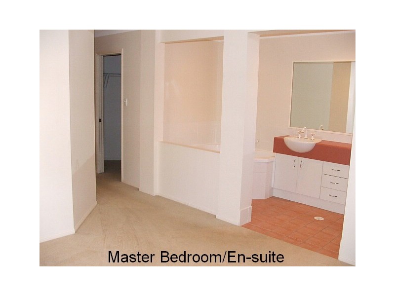 16 St CLAIR COURT, Redland Bay QLD 4165