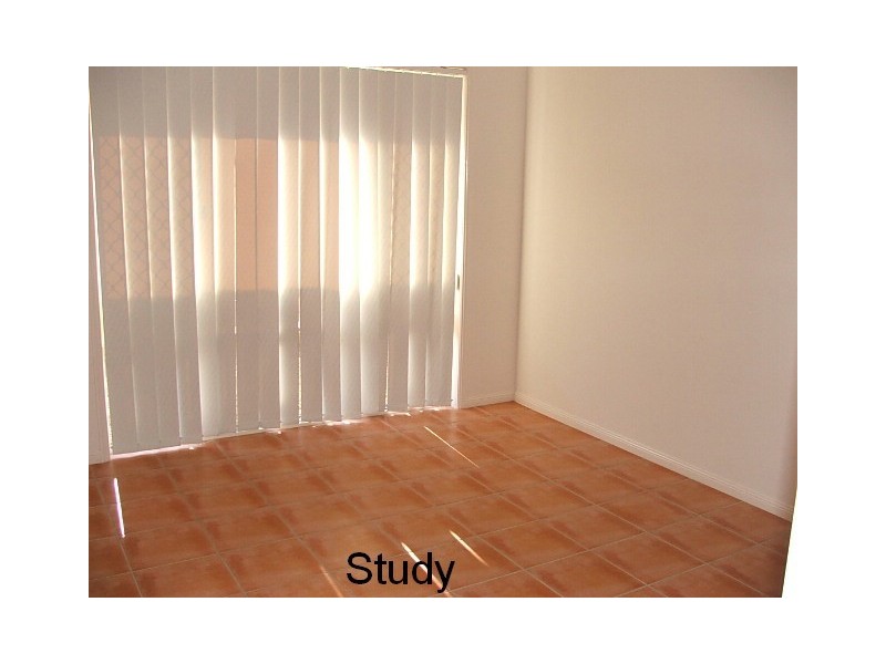 16 St CLAIR COURT, Redland Bay QLD 4165