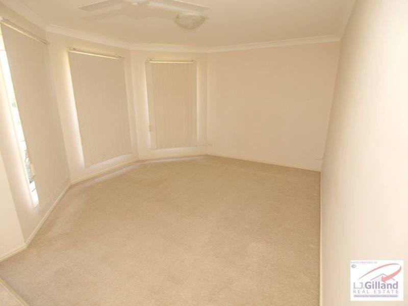 8 Atthow Street, North Lakes QLD 4509