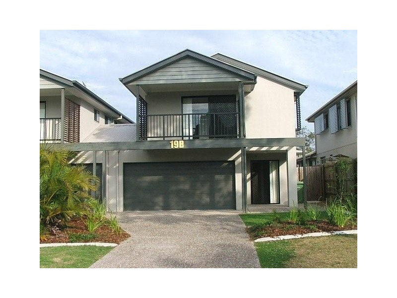 19B TOWER STREET, Springwood QLD 4127