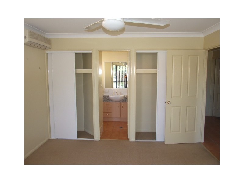 15 STANDISH STREET, North Lakes QLD 4509