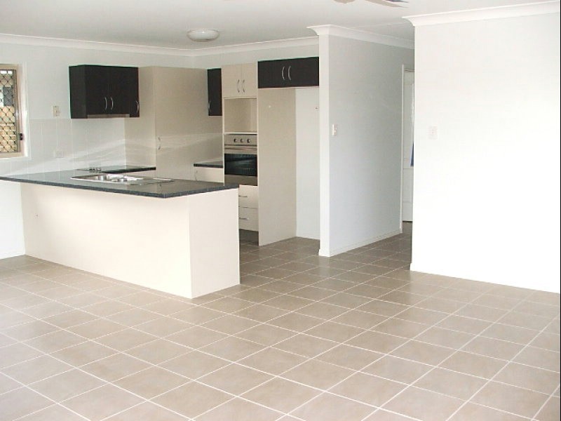 10A Karawatha Street, Springwood QLD 4127